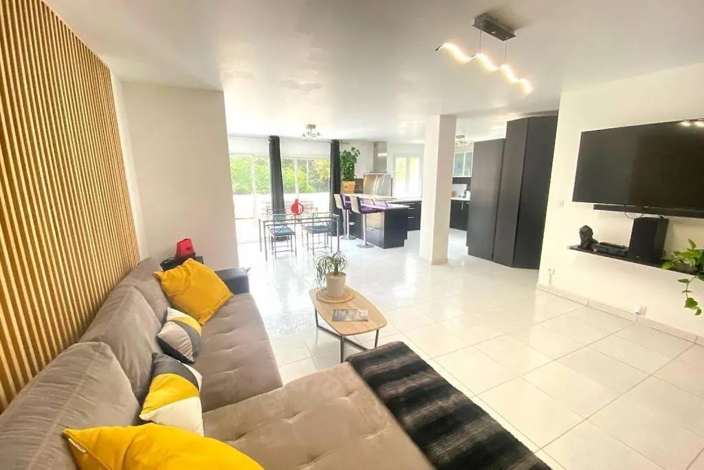 Villa 6 Personnes /Piscine/Campagne/Terrain De Petanque/15 Km Bandol Le Beausset